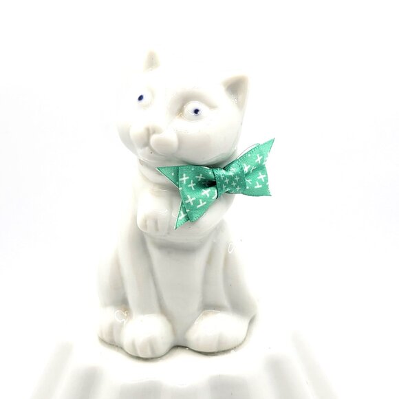 Altered Art White Kitty Cat with Green Bow using Repurposed Dishes and Jewelry - Picture 7 of 12